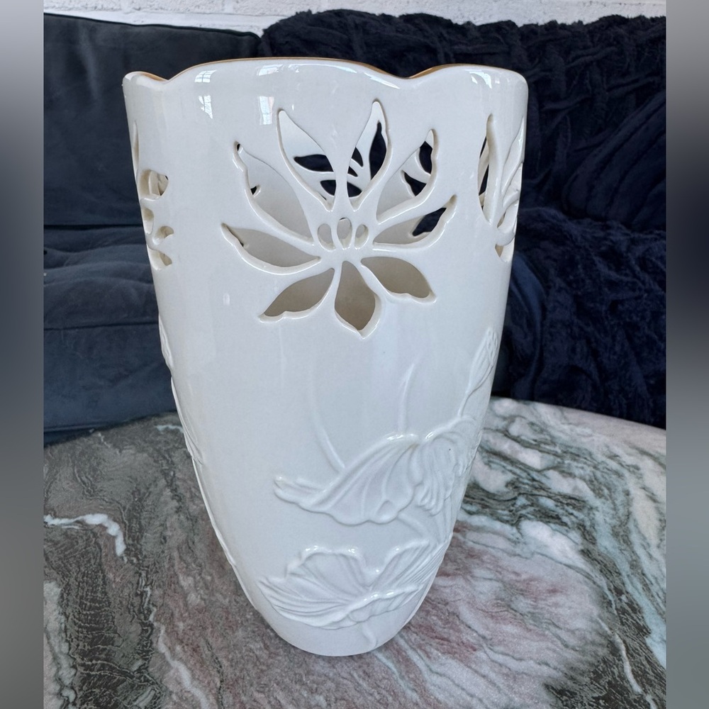 Lenix Westbury Vase 8”